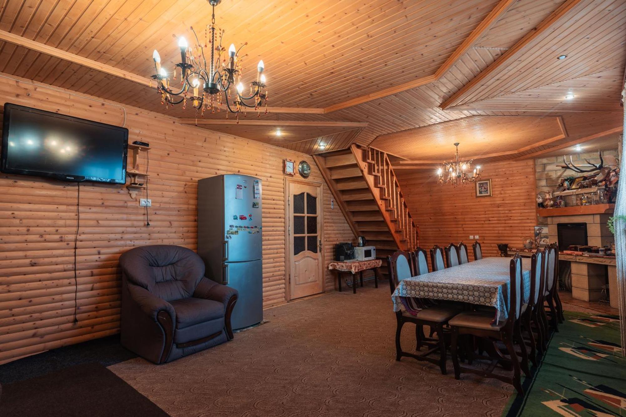 Гостьовий Дім "У Ані" Yablunytsya Exterior foto